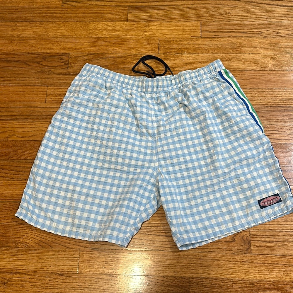 Vineyard vines, men’s bathing suit suit